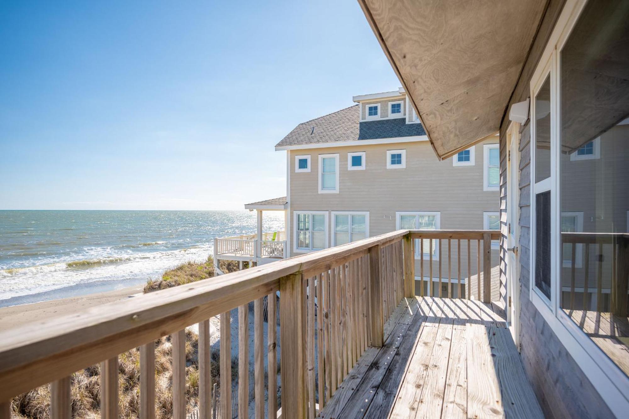 Re-Juvenated Villa Oak Island Ngoại thất bức ảnh