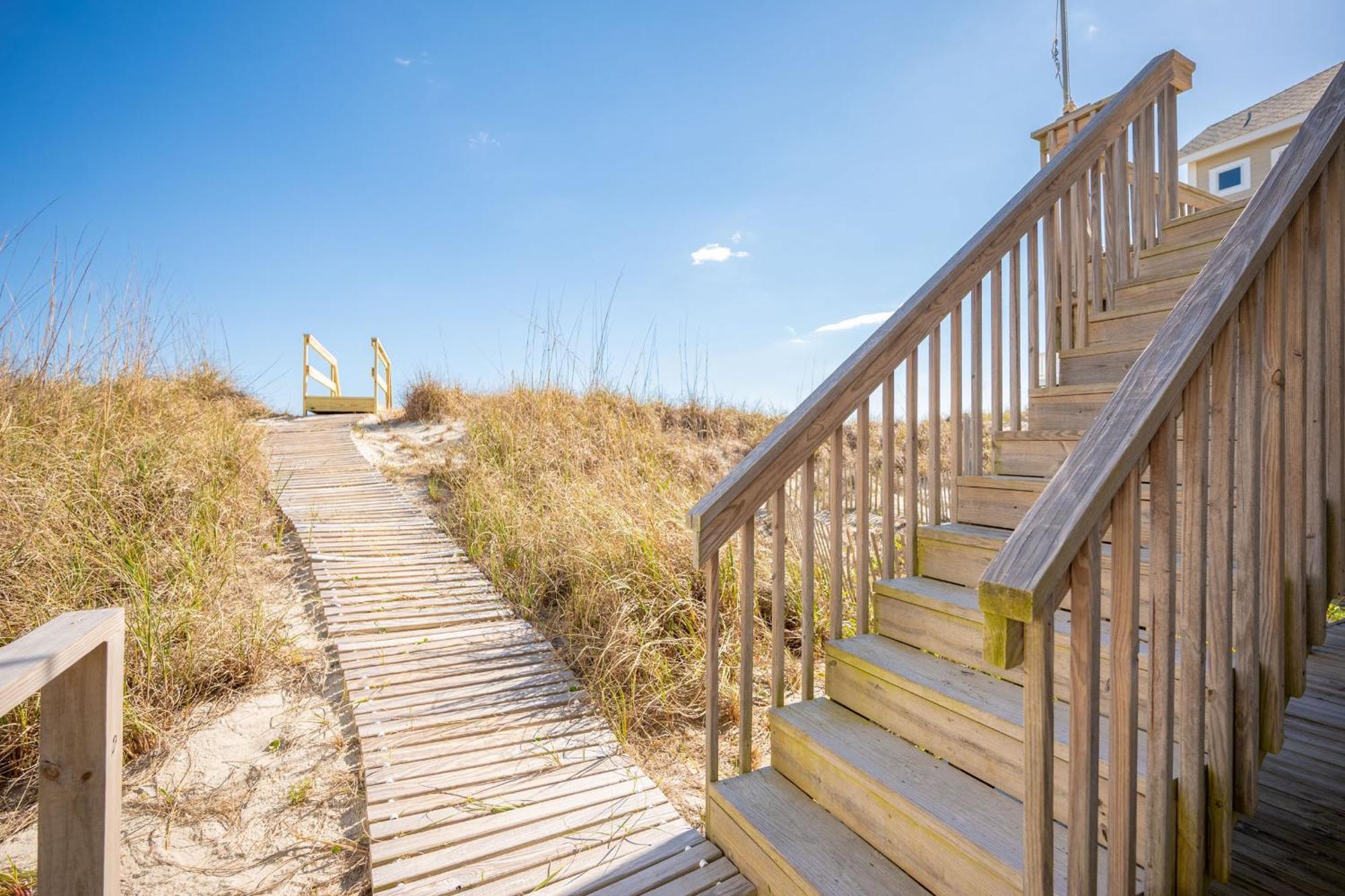 Re-Juvenated Villa Oak Island Ngoại thất bức ảnh