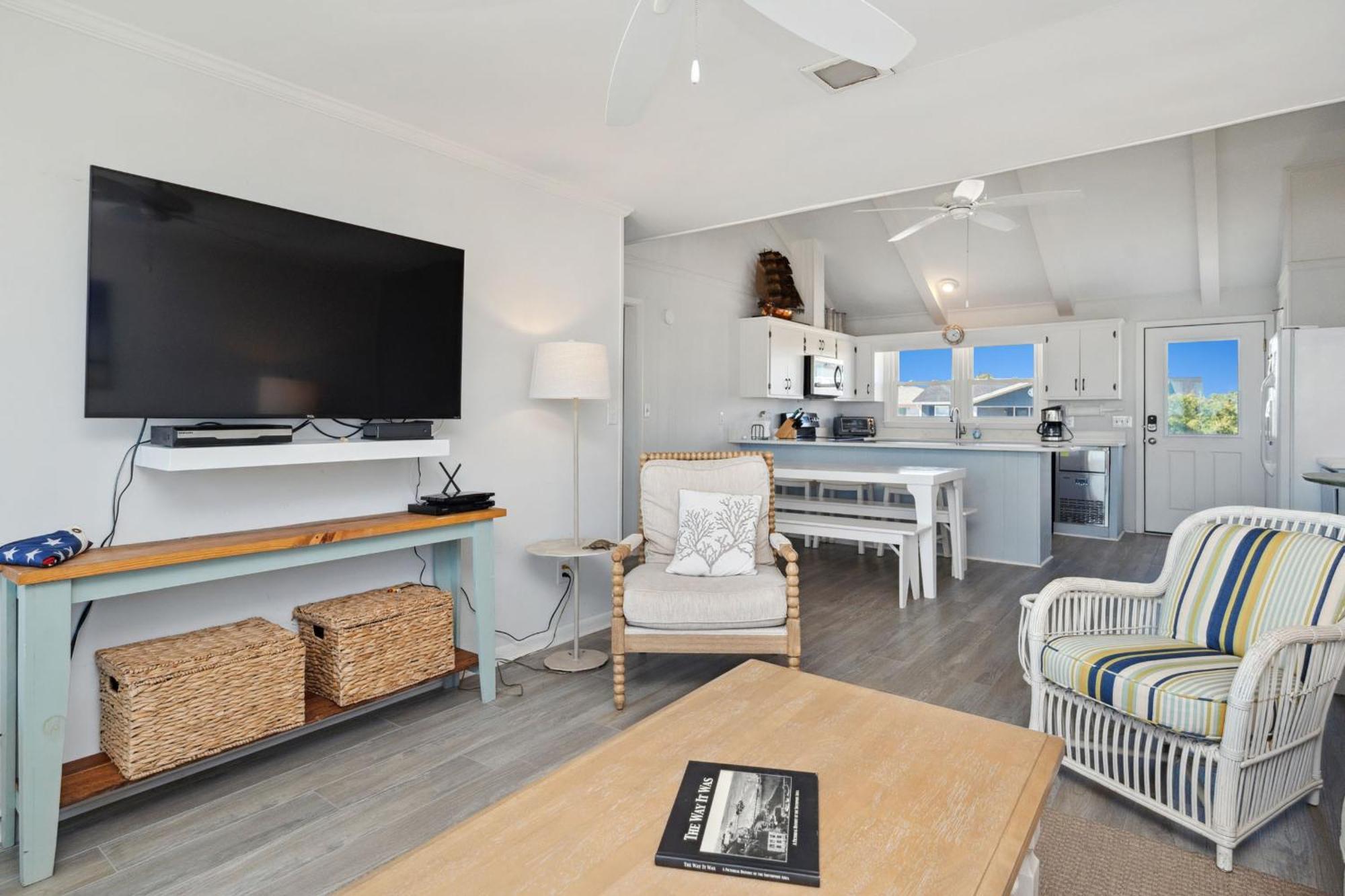 Re-Juvenated Villa Oak Island Ngoại thất bức ảnh