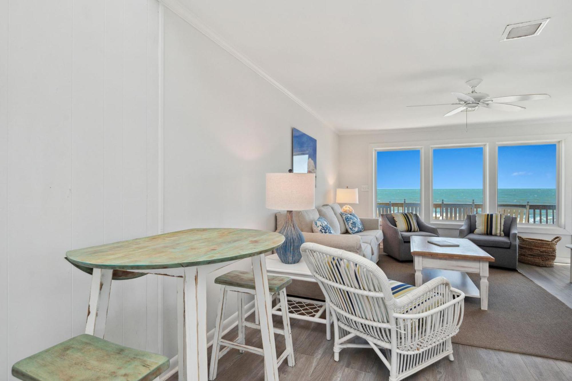 Re-Juvenated Villa Oak Island Ngoại thất bức ảnh