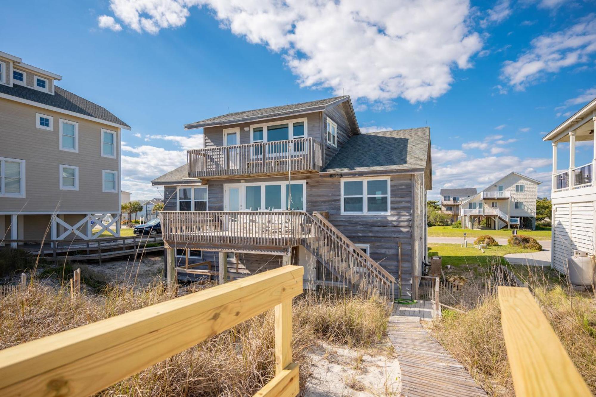 Re-Juvenated Villa Oak Island Ngoại thất bức ảnh